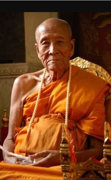 หลวงปู่คำบุ คุตตจิตโต